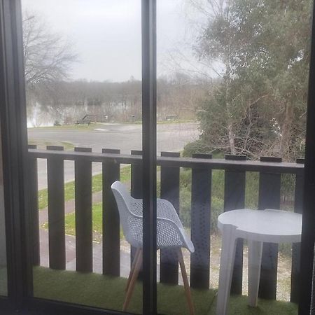 Appartamento Studio Tout Confort Au Bord Du Lac D'Estey Dax Esterno foto